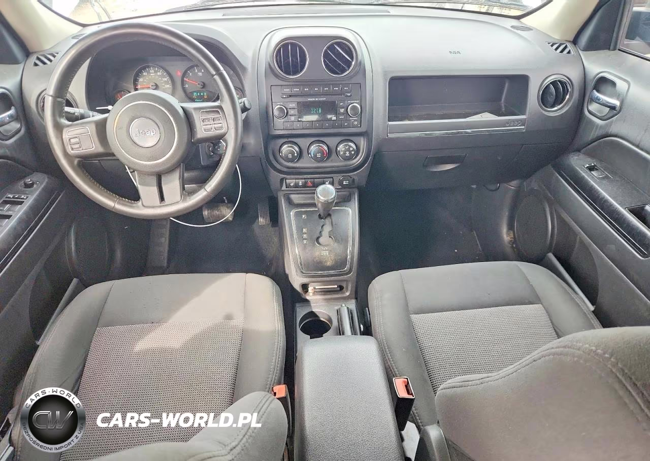 2013 Jeep Patriot Latitude VIN:1C4NJPFB6DD102843 - 8