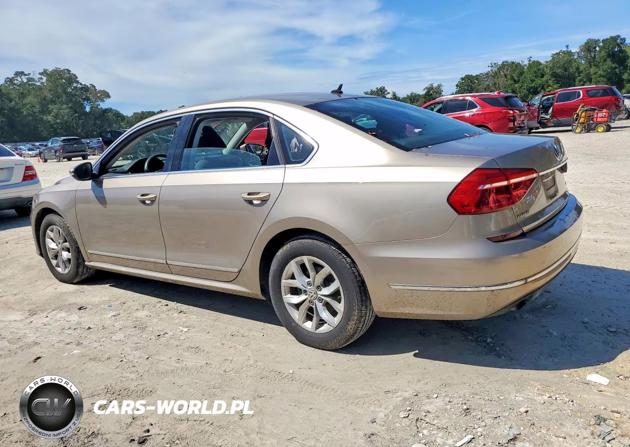 2016 Volkswagen Passat S VIN:1VWAS7A33GC011290 - 2