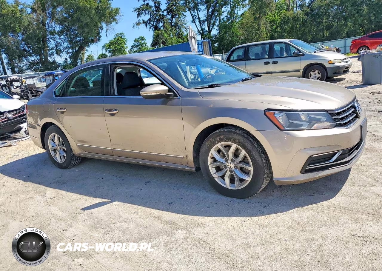 2016 Volkswagen Passat S VIN:1VWAS7A33GC011290 - 4
