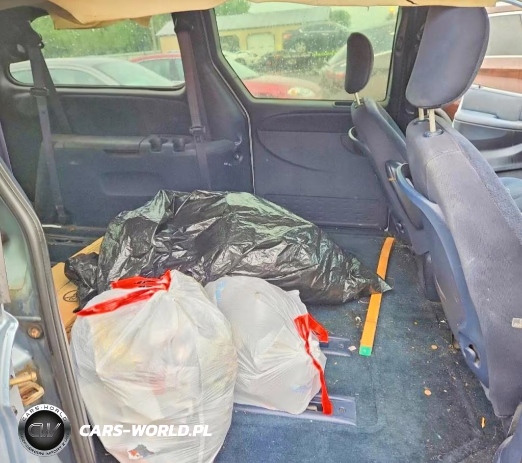 2003 Dodge Grand Caravan Sport VIN:2D8GP44L63R131581 - 11