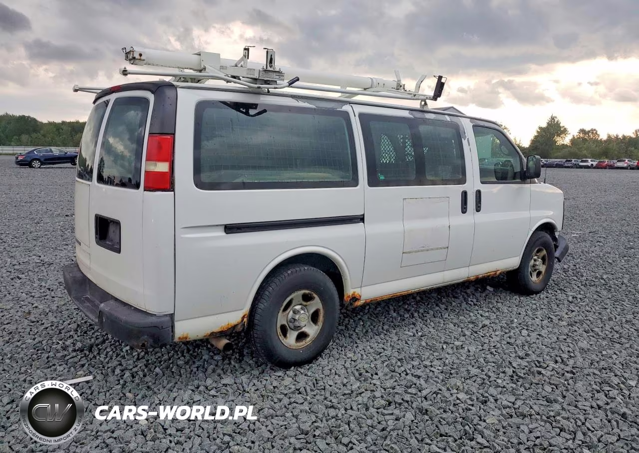 2007 Chevrolet Express G1500 VIN:1GCFG15X671228350 - 3