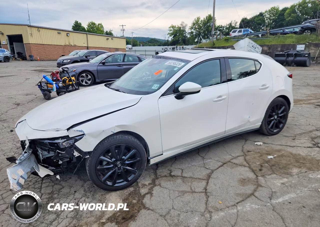 2023 Mazda 3 Premium