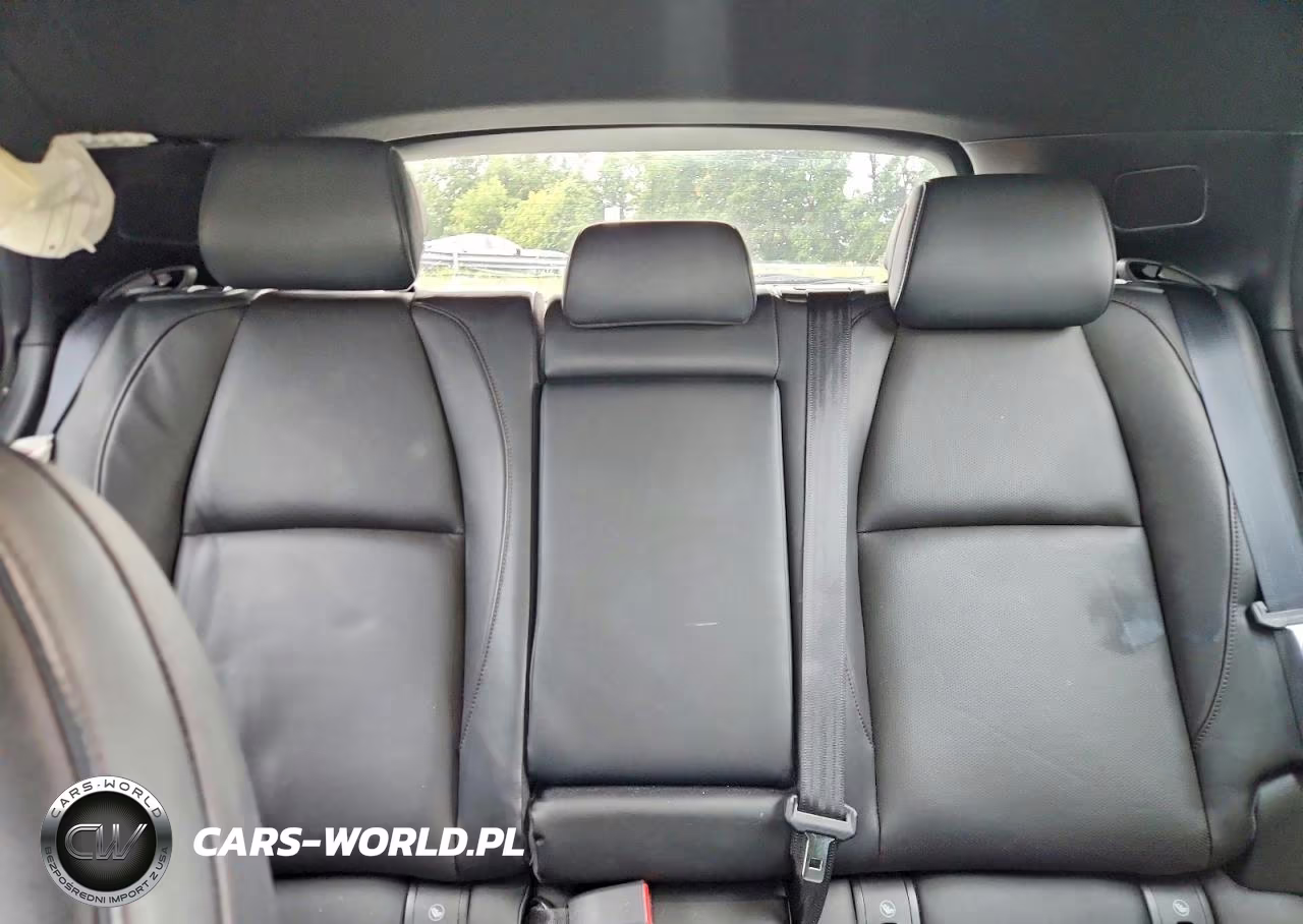 2023 Mazda 3 Premium VIN:JM1BPBMM0P1601099 - 10