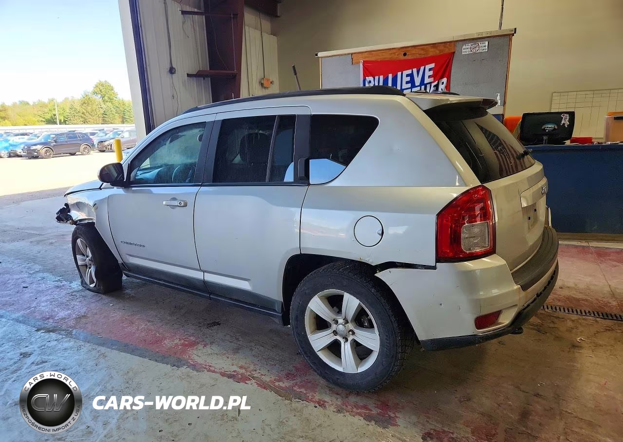 2011 Jeep Compass Sport VIN:1J4NF1FB8BD135784 - 2