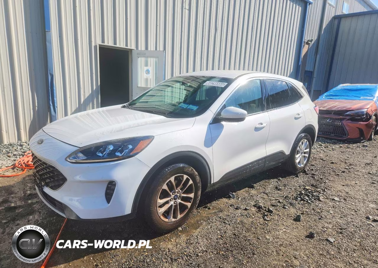 2021 Ford Escape Se