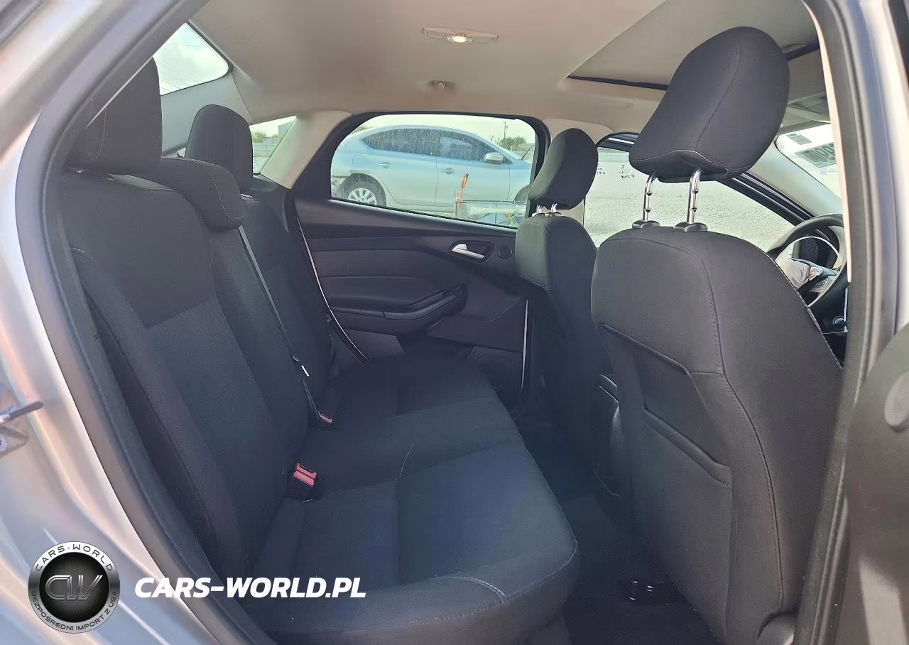 2017 Ford Focus Sel VIN:1FADP3H21HL237245 - 10