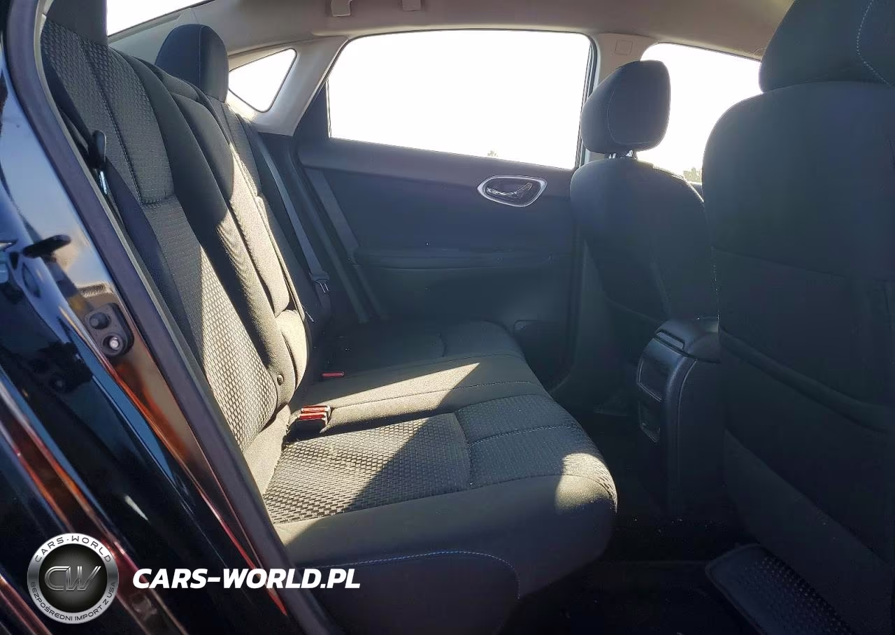 2017 Nissan Sentra Sr VIN:3N1AB7AP1HY228581 - 10