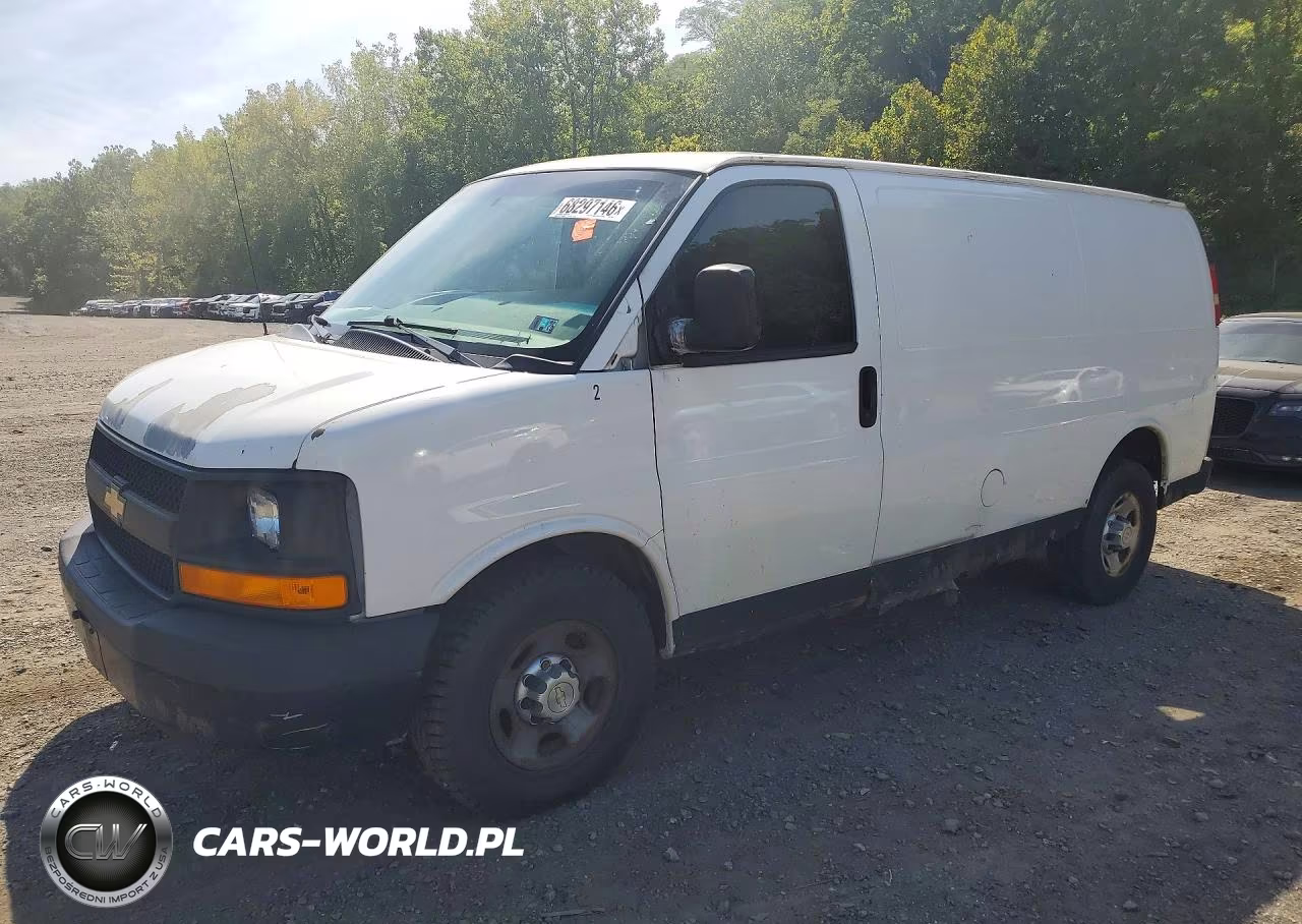 2012 Chevrolet Express G2500 VIN:1GCWGFFA9C1140751 - 1