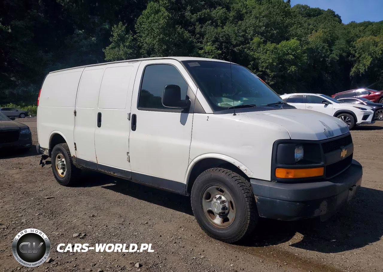 2012 Chevrolet Express G2500 VIN:1GCWGFFA9C1140751 - 4