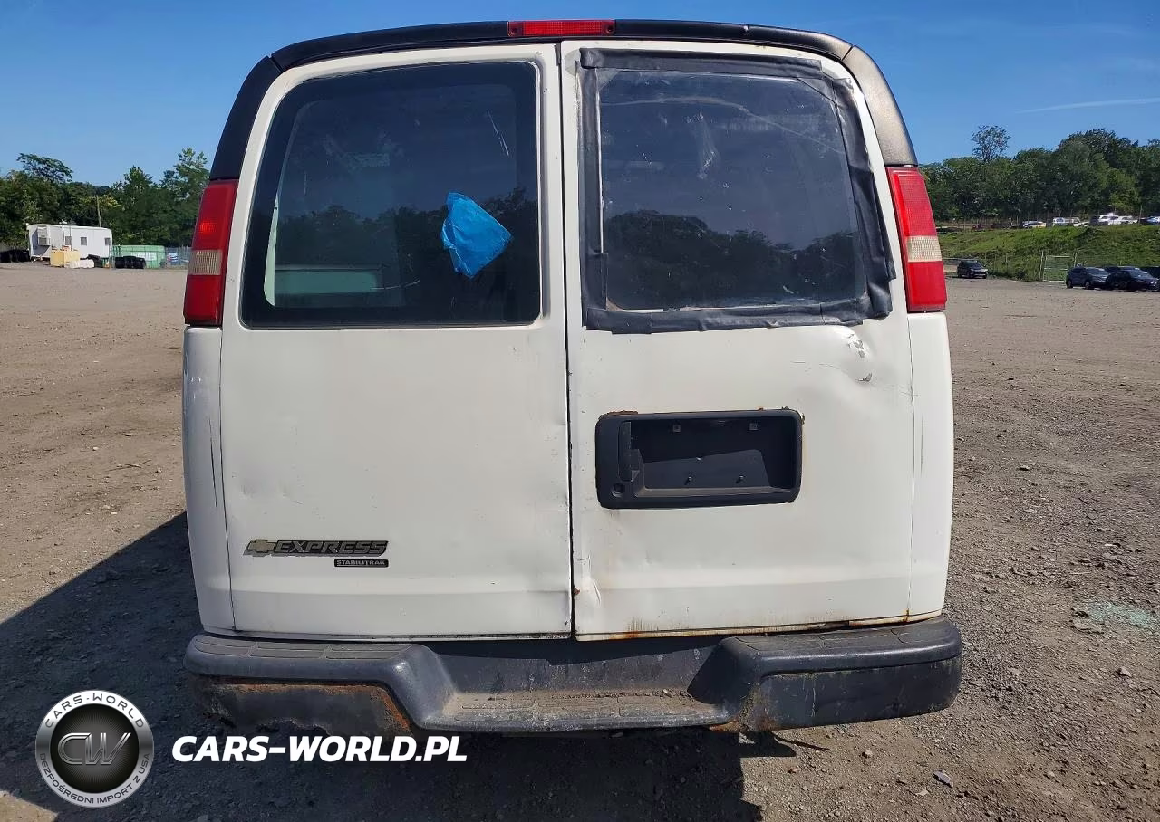 2012 Chevrolet Express G2500 VIN:1GCWGFFA9C1140751 - 6