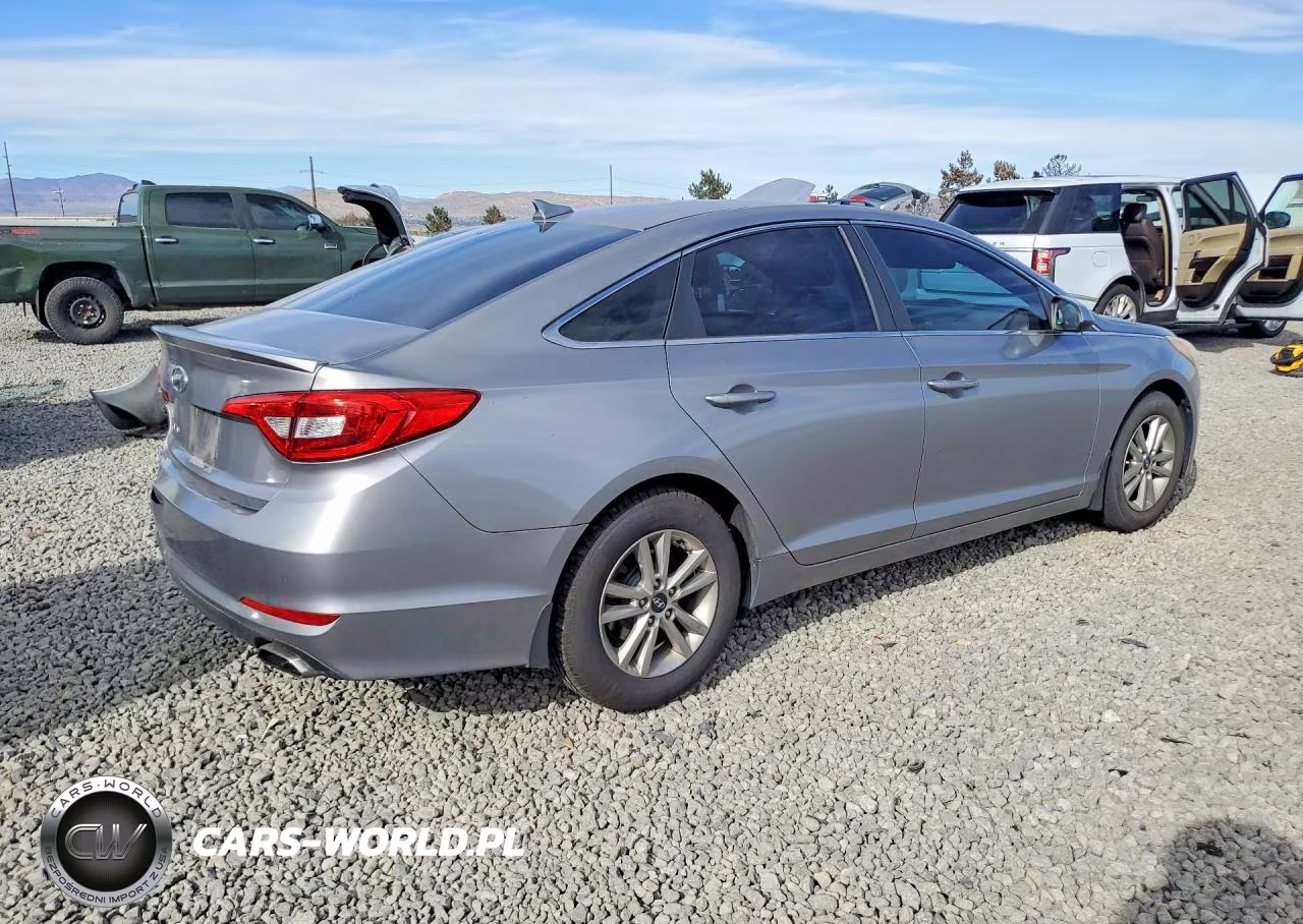 2016 Hyundai Sonata Se VIN:5NPE24AF2GH303661 - 3