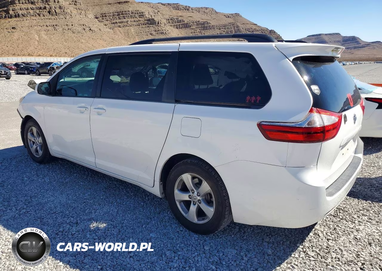 2015 Toyota Sienna Le VIN:5TDKK3DC4FS587317 - 2