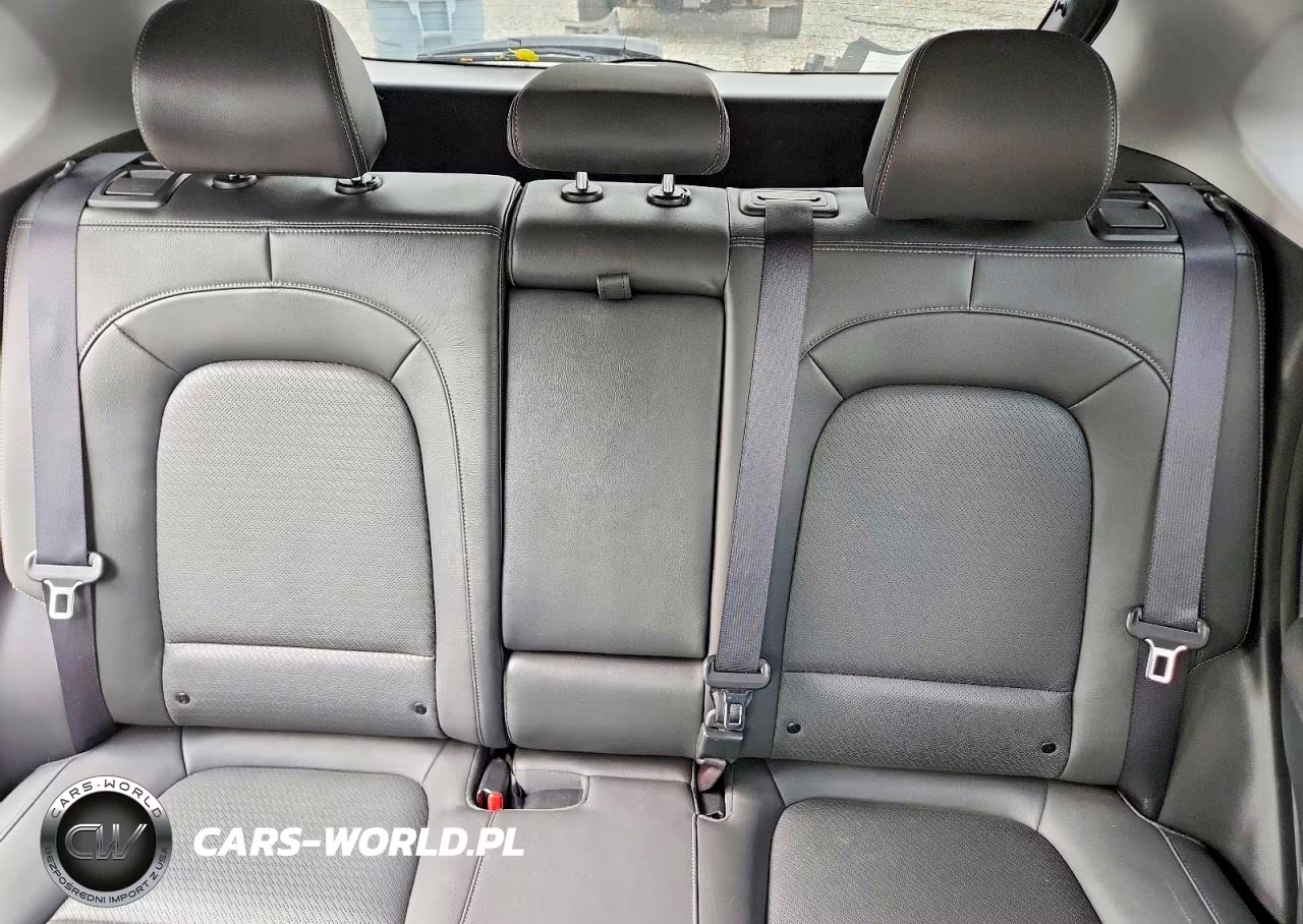 2018 Hyundai Kona Ultimate VIN:KM8K5CA54JU117334 - 10
