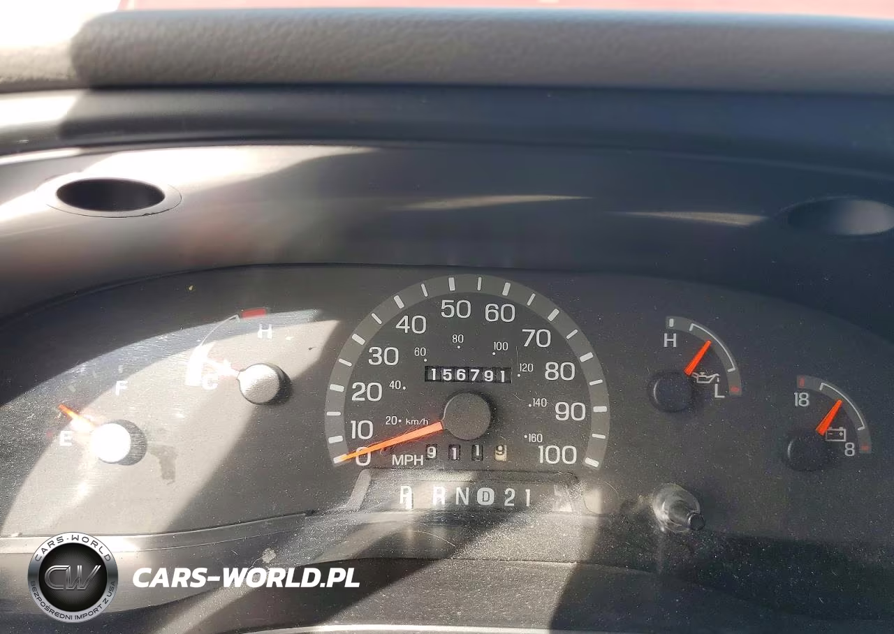 2000 Ford Econoline E150 Wagon VIN:1FMRE11L5YHA96031 - 9