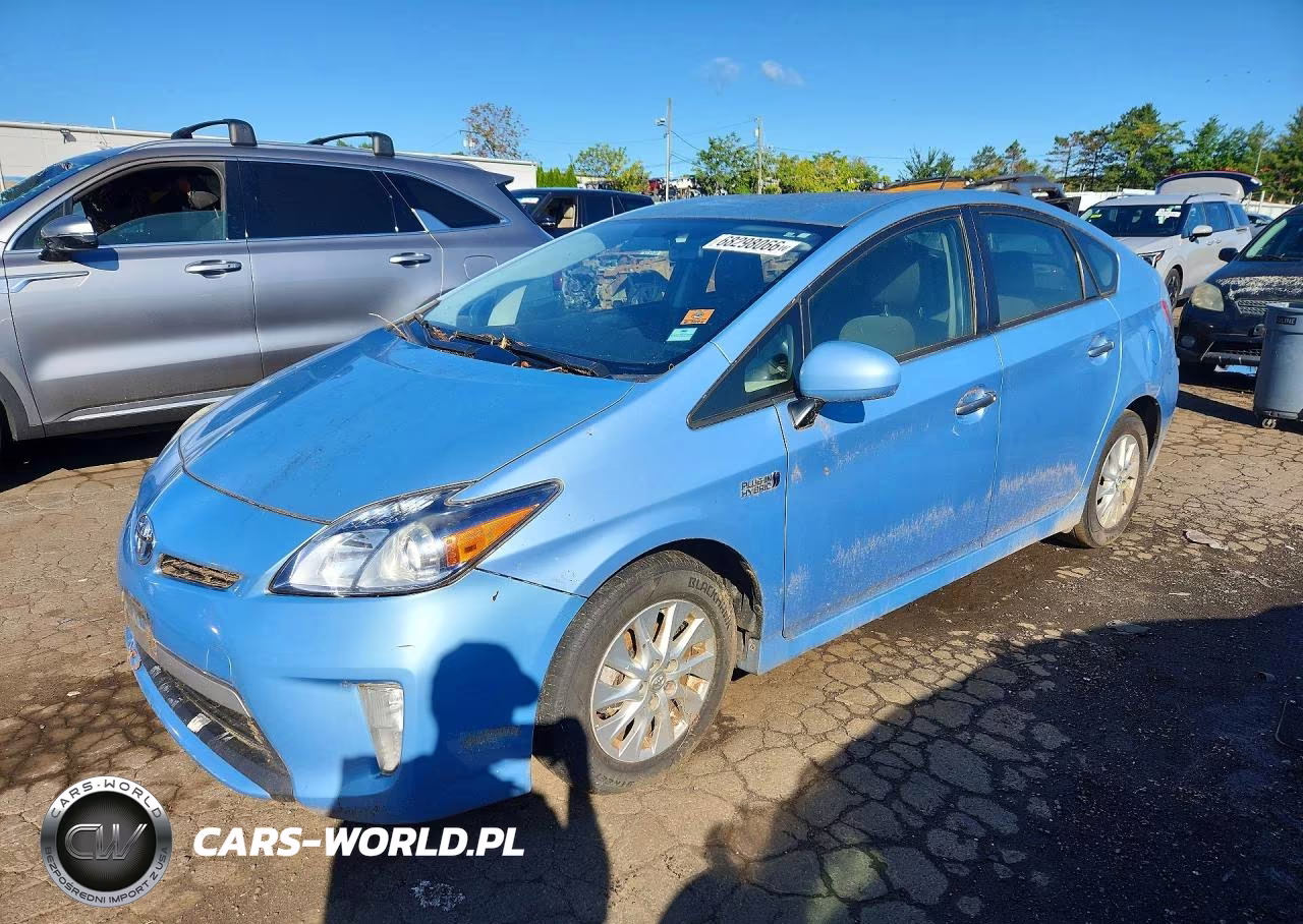 2014 Toyota Prius Plug-In Hybrid Base – zdjęcie 1 z 12