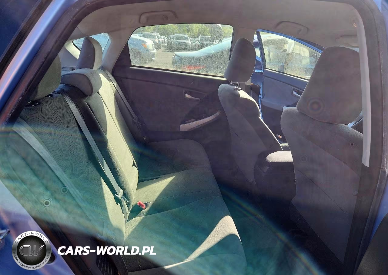 2014 Toyota Prius Plug-In Hybrid Base VIN:JTDKN3DP8E3057328 - 10