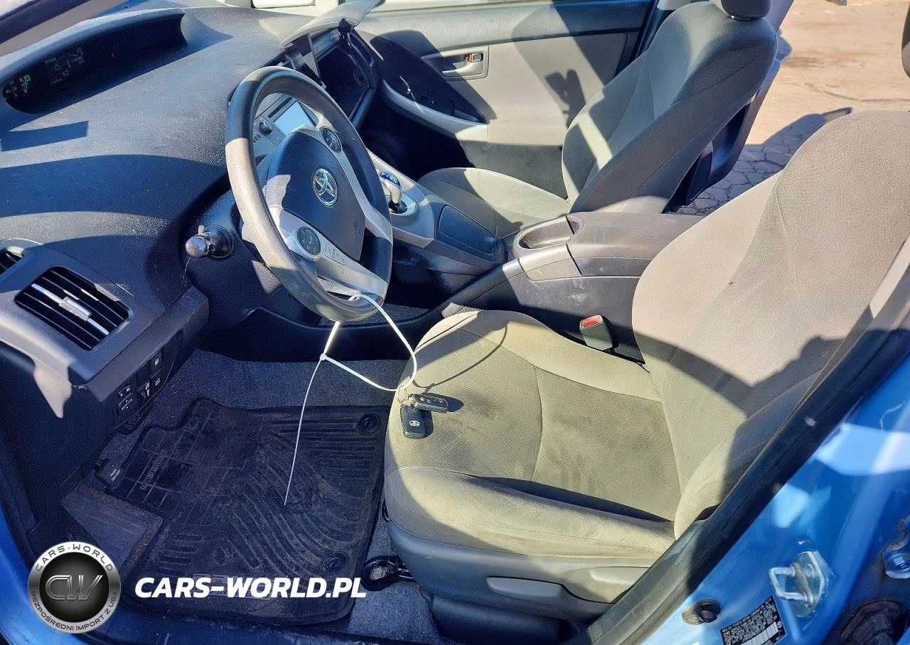2014 Toyota Prius Plug-In Hybrid Base VIN:JTDKN3DP8E3057328 - 7
