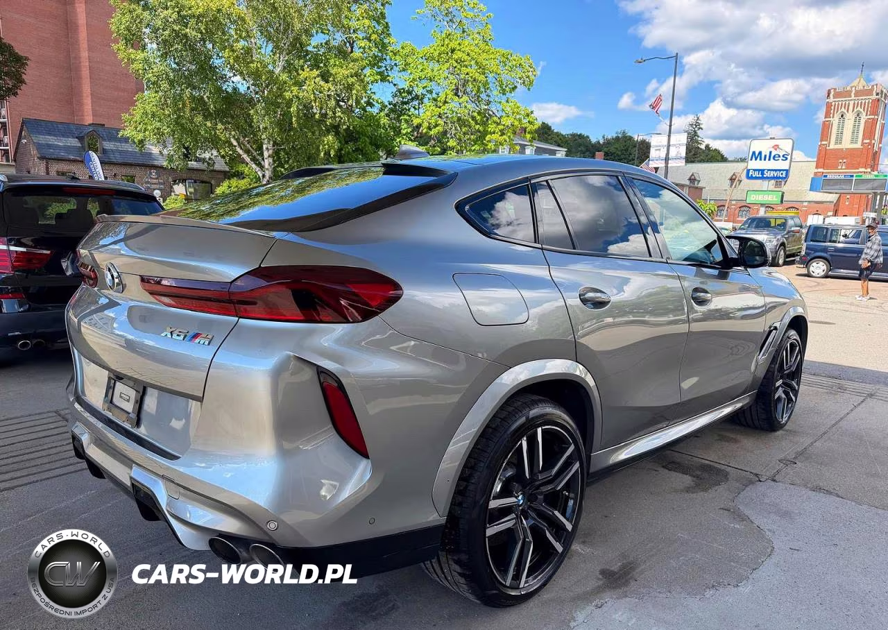 2021 BMW X6 M VIN:5YMCY0C06M9F61901 - 4