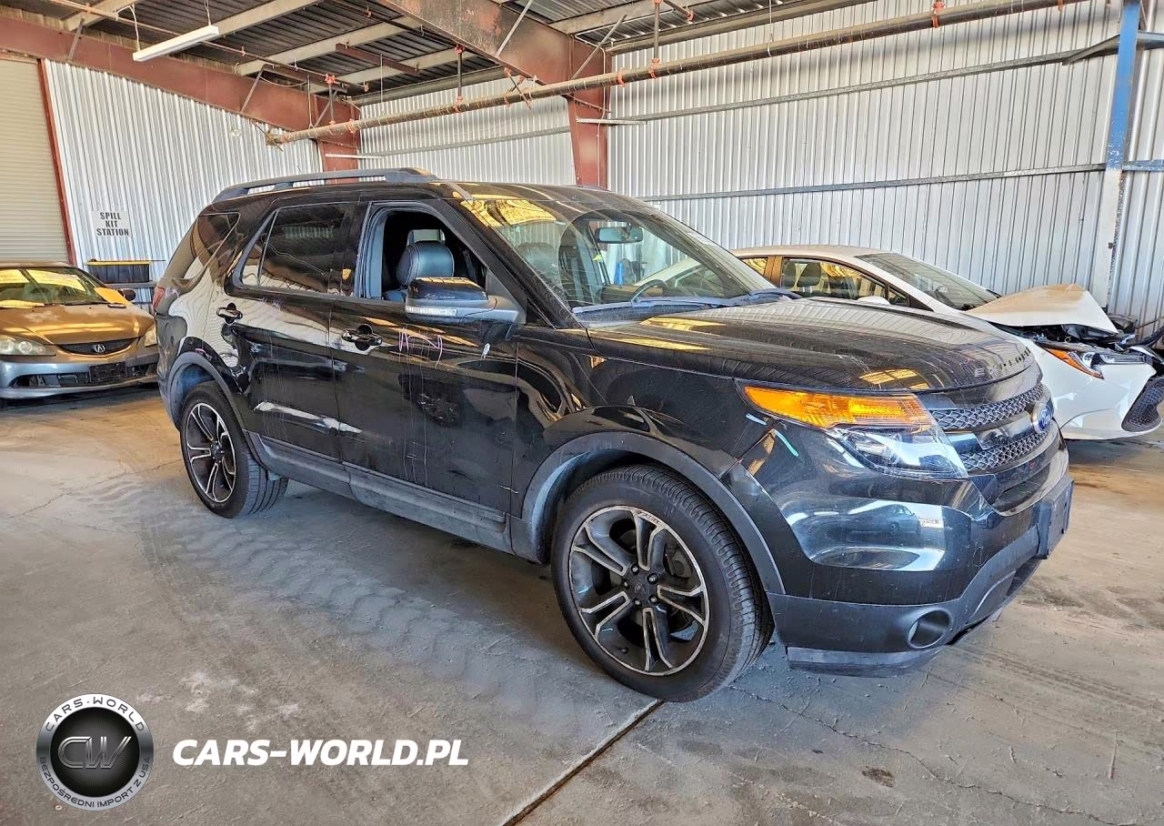 2015 Ford Explorer Sport VIN:1FM5K8GT5FGB67562 - 4