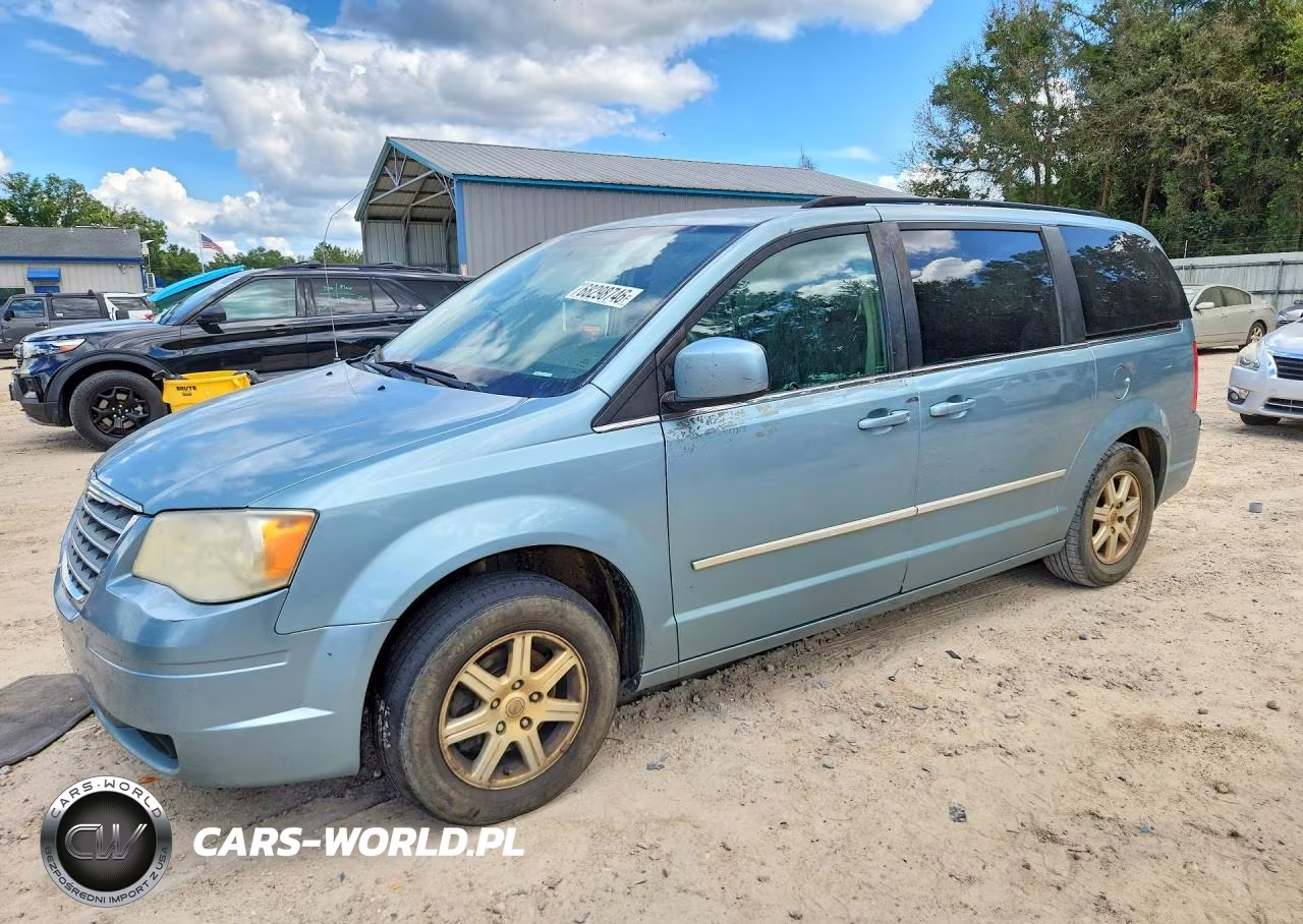 2010 Chrysler Town & Country Touring VIN:2A4RR5D13AR373175 - 1