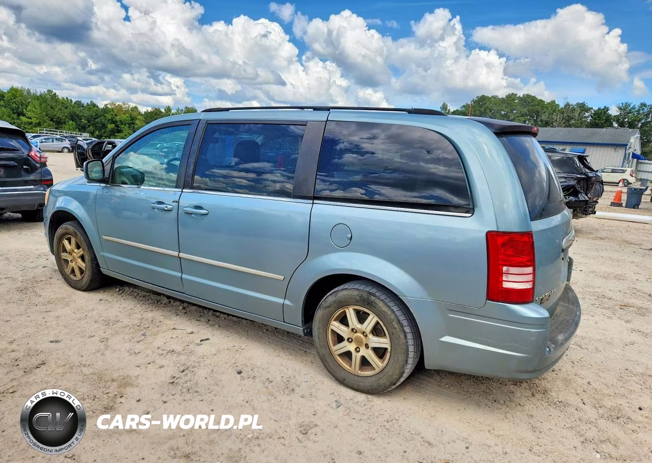 2010 Chrysler Town & Country Touring VIN:2A4RR5D13AR373175 - 2