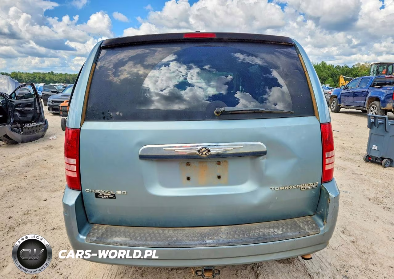 2010 Chrysler Town & Country Touring VIN:2A4RR5D13AR373175 - 6
