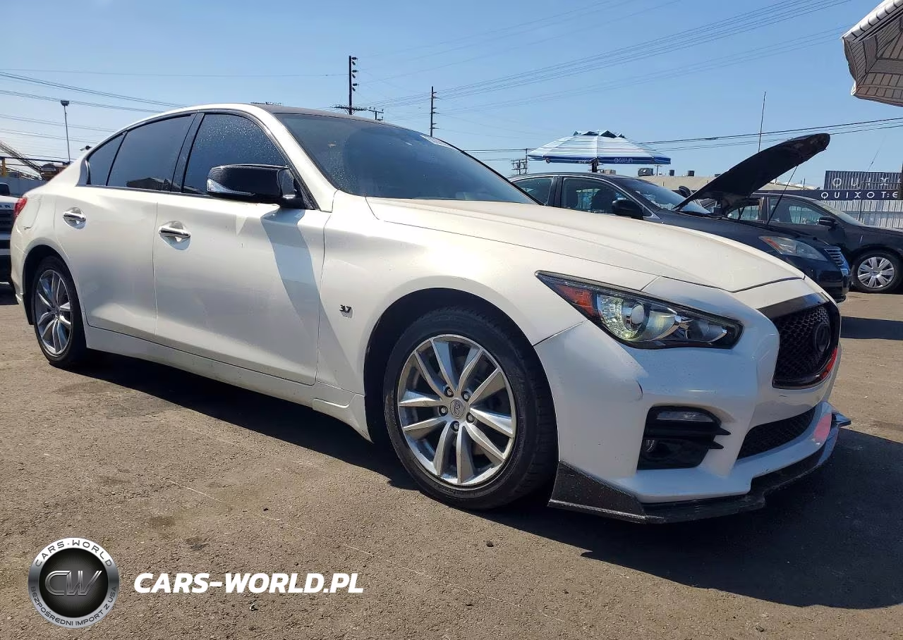 2015 Infiniti Q50 Premium VIN:JN1BV7AP7FM358263 - 4
