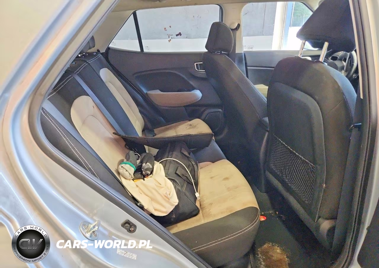 2020 Hyundai Venue Sel VIN:KMHRC8A33LU037834 - 10
