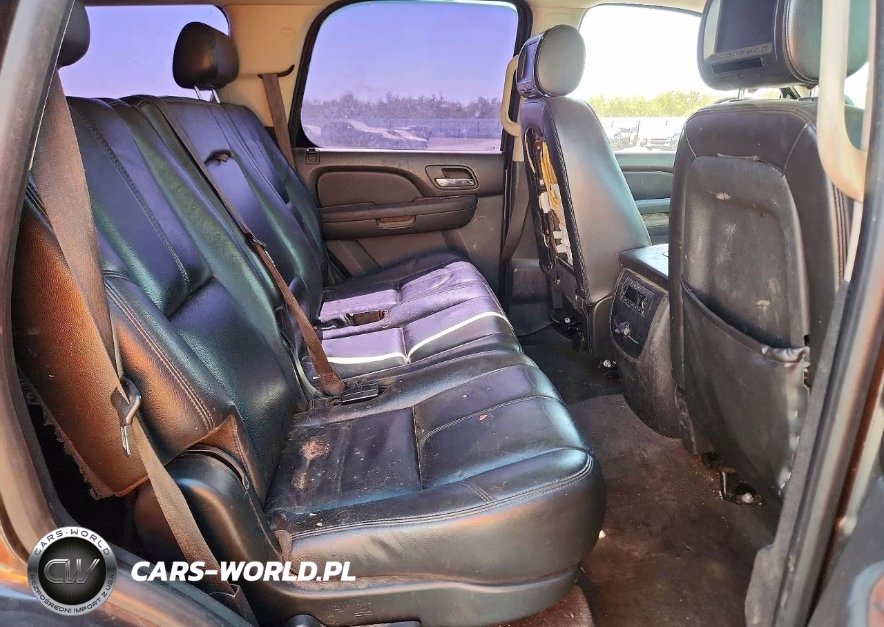 2010 Chevrolet Tahoe C1500 Lt VIN:1GNMCBE38AR244944 - 11