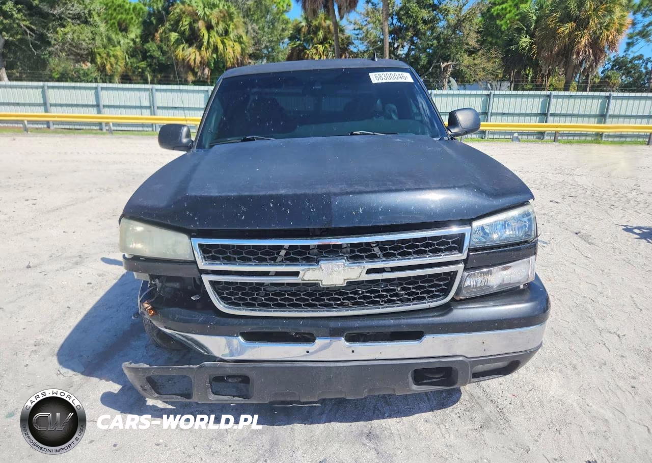 2007 Chevrolet Silverado C1500 Classic VIN:1GCEC19Z07Z152807 - 5