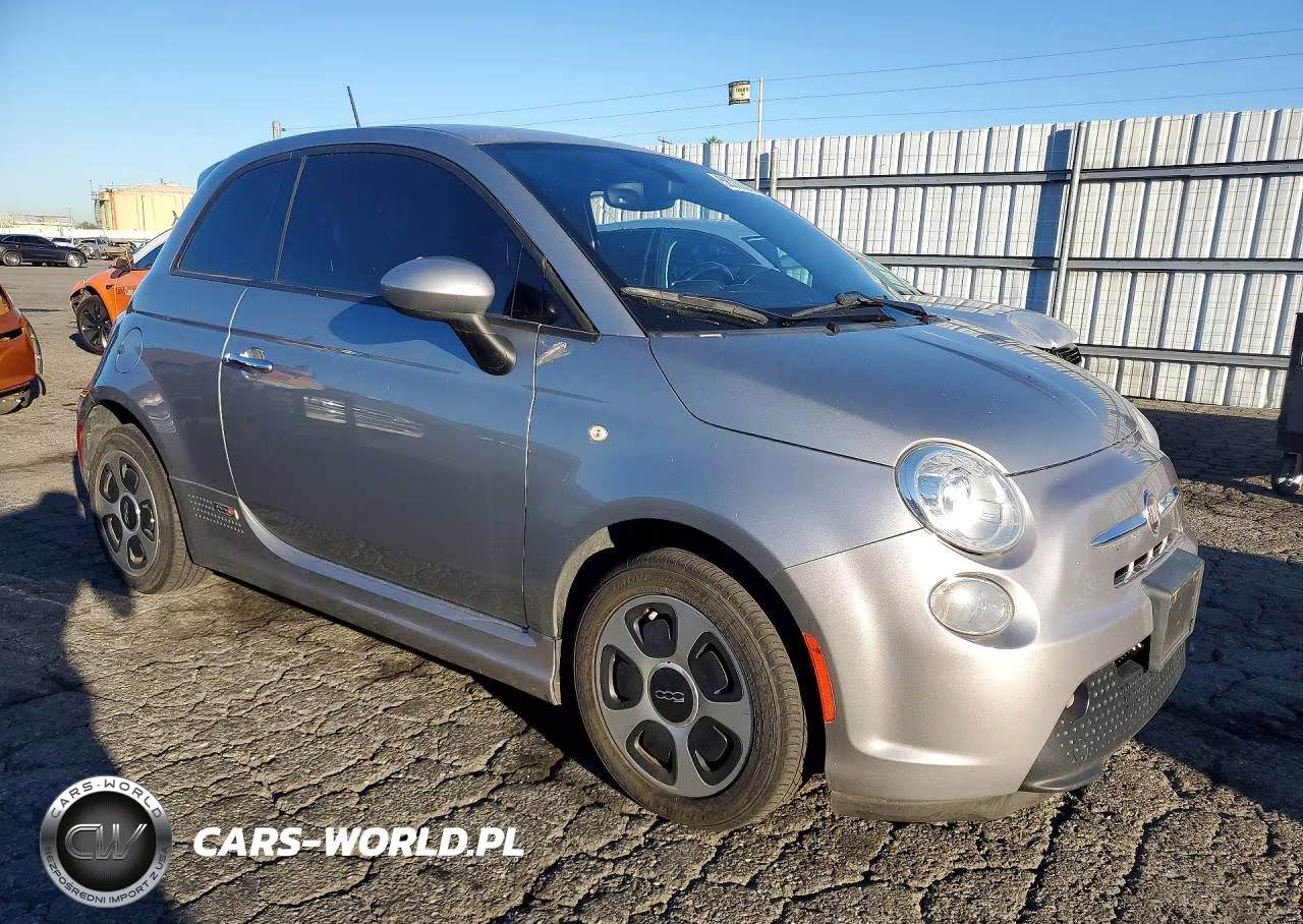 2017 Fiat 500 Electric VIN:3C3CFFGE1HT699111 - 4