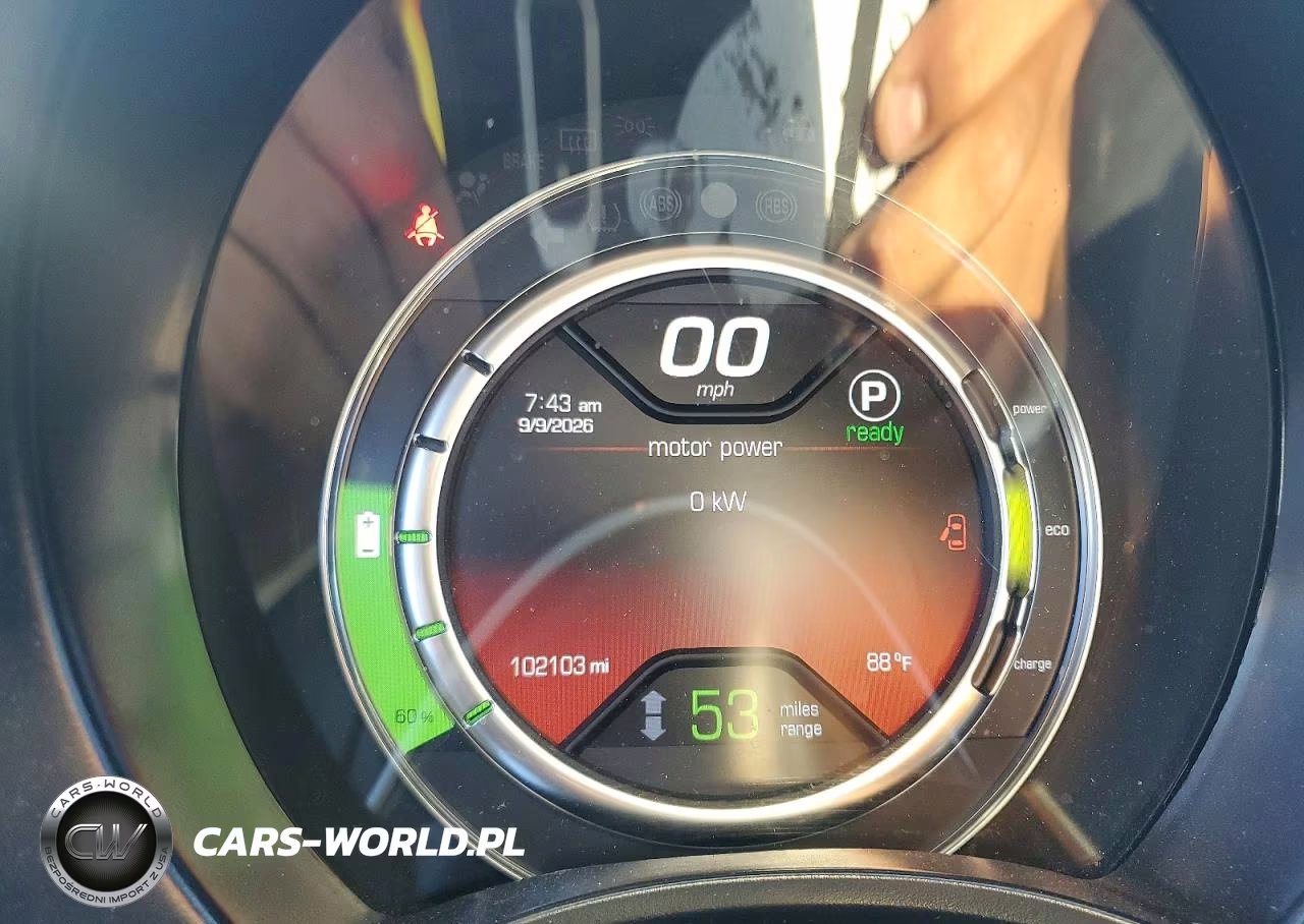 2017 Fiat 500 Electric VIN:3C3CFFGE1HT699111 - 9