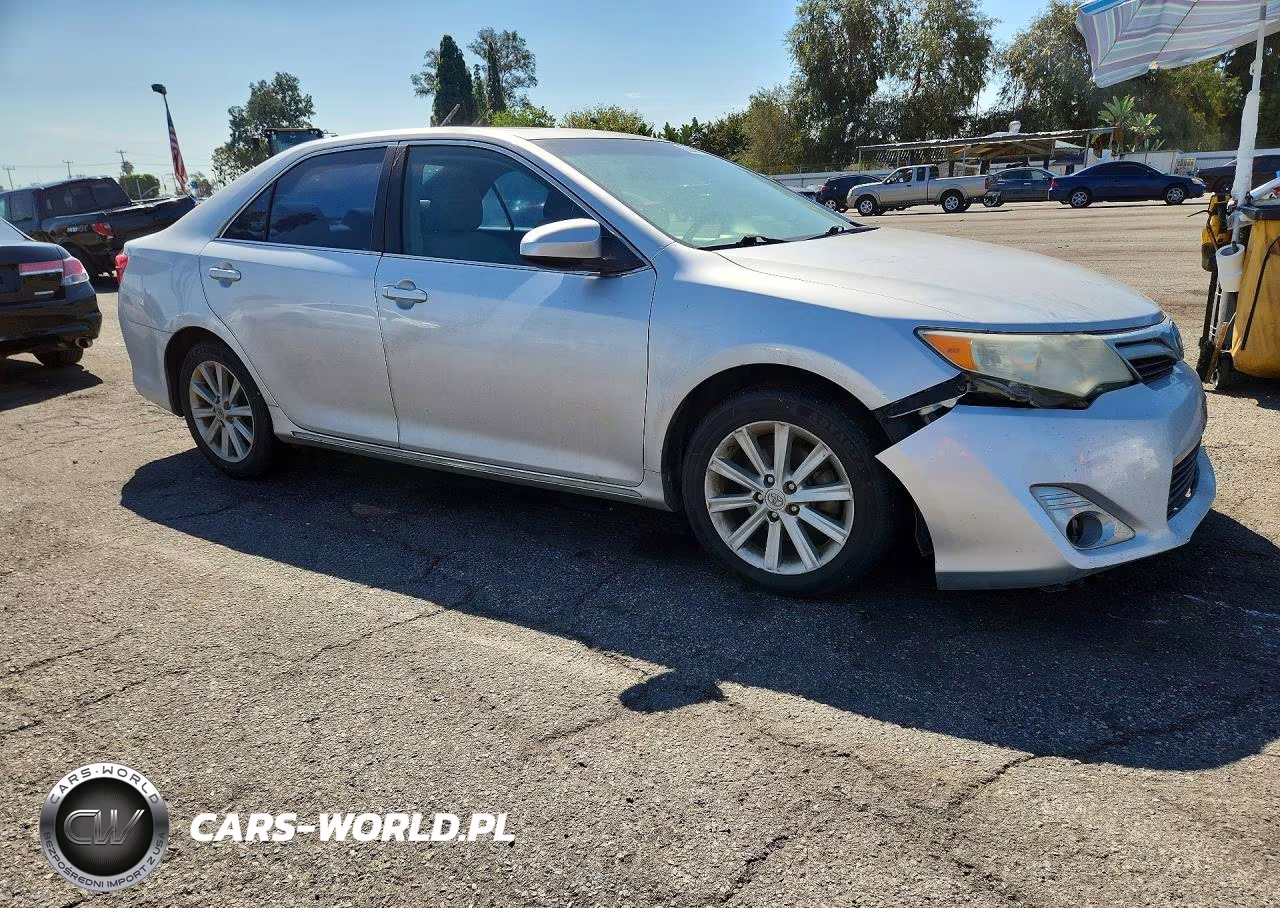 2012 Toyota Camry Xle VIN:4T4BF1FK1CR170517 - 4