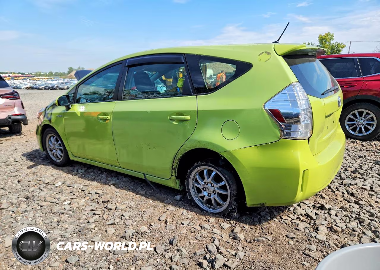 2013 Toyota Prius V Two VIN:JTDZN3EU6D3219815 - 2