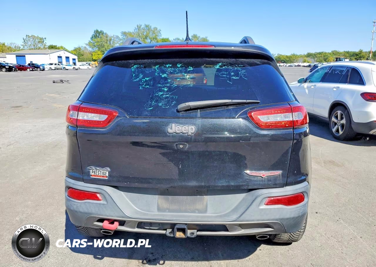 2015 Jeep Cherokee Trailhawk VIN:1C4PJMBS2FW735327 - 6
