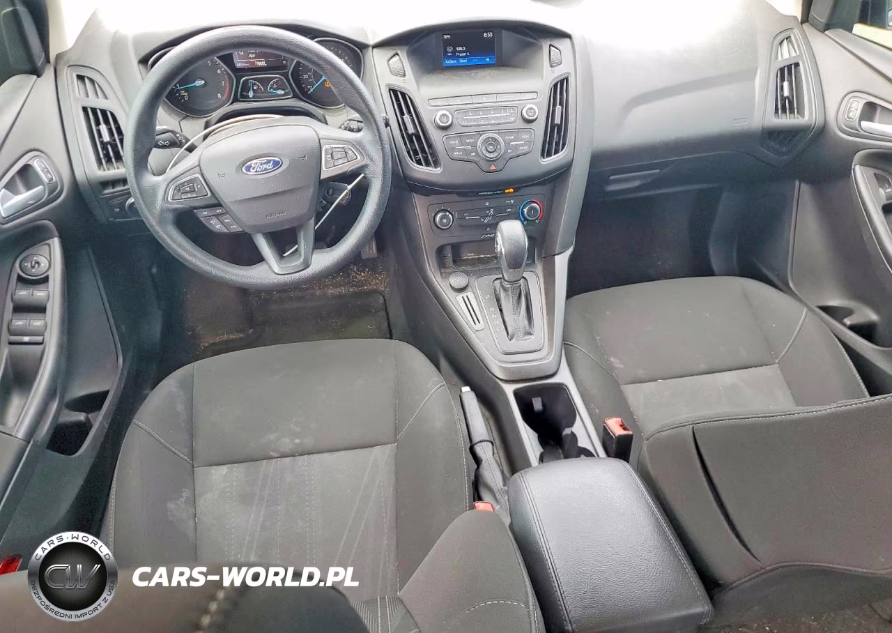 2018 Ford Focus Se VIN:1FADP3K25JL329389 - 8