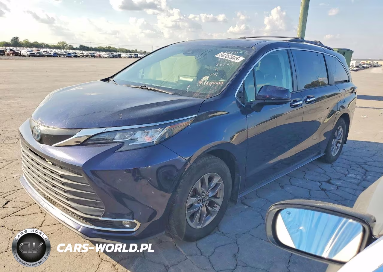 2022 Toyota Sienna Xle – zdjęcie 1 z 12