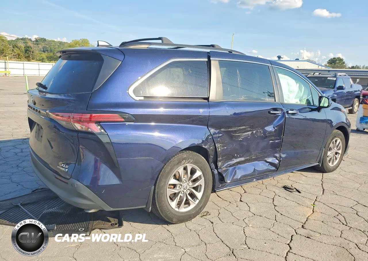 2022 Toyota Sienna Xle VIN:5TDYRKECXNS086767 - 3