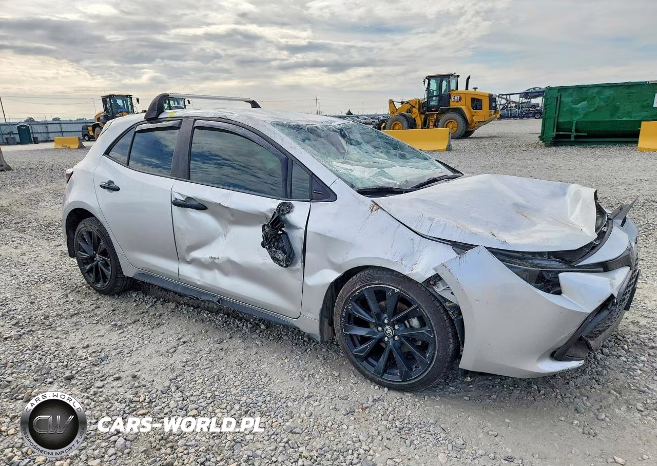 2021 Toyota Corolla Hatchback Se Nightshade Edition VIN:JTND4MBE1M3109072 - 4