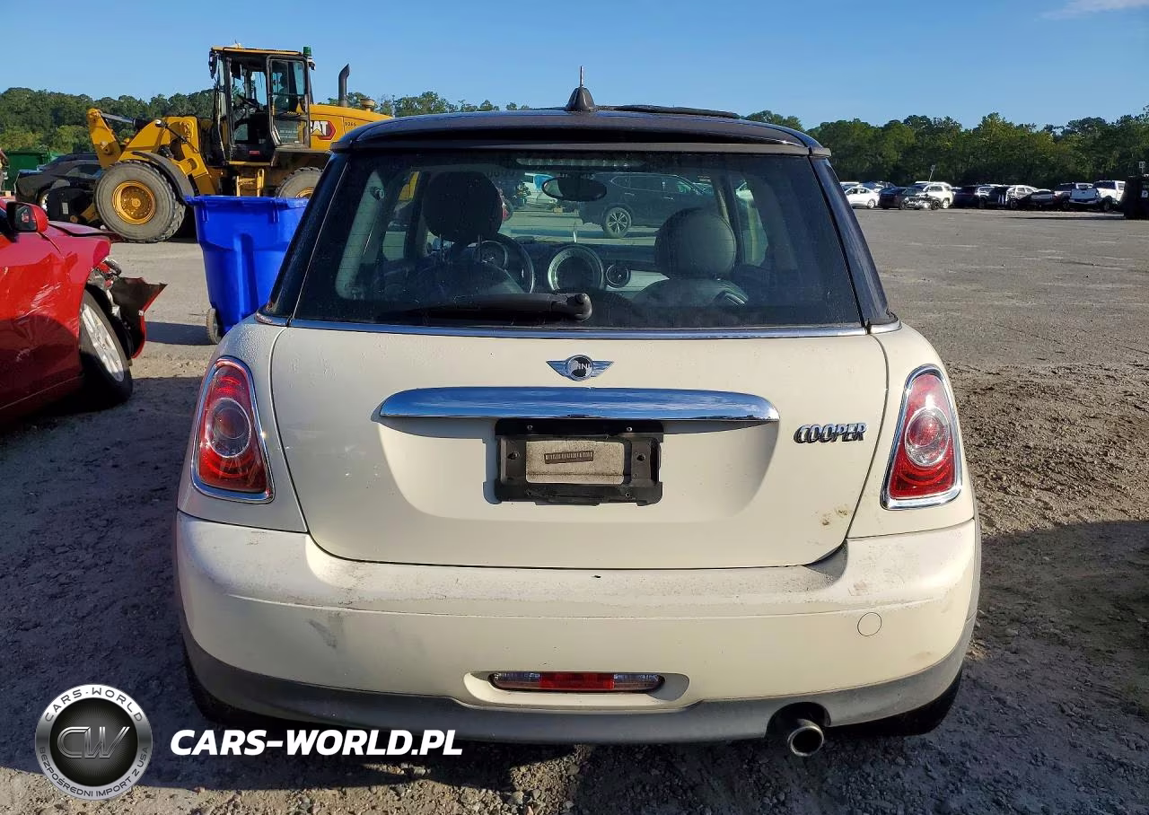2011 Mini Cooper VIN:WMWSU3C5XBT251841 - 6