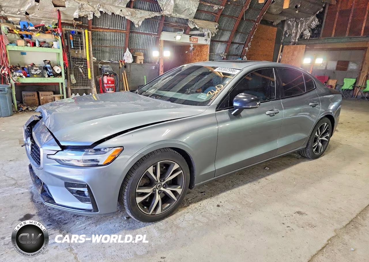 2019 Volvo S60 T6 R-Design VIN:7JRA22TM0KG014016 - 1