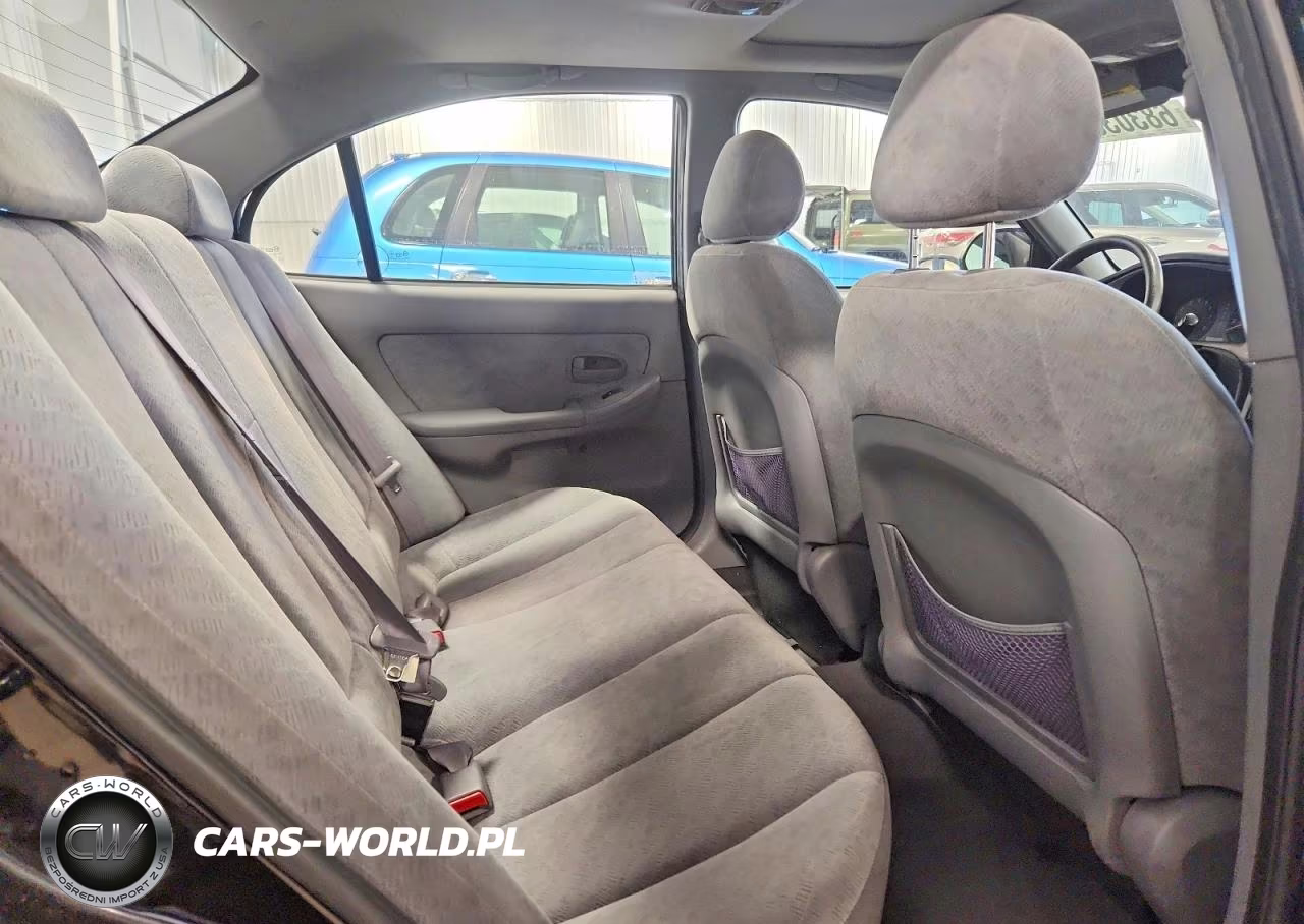 2005 Hyundai Elantra Gls VIN:KMHDN46D15U037655 - 10