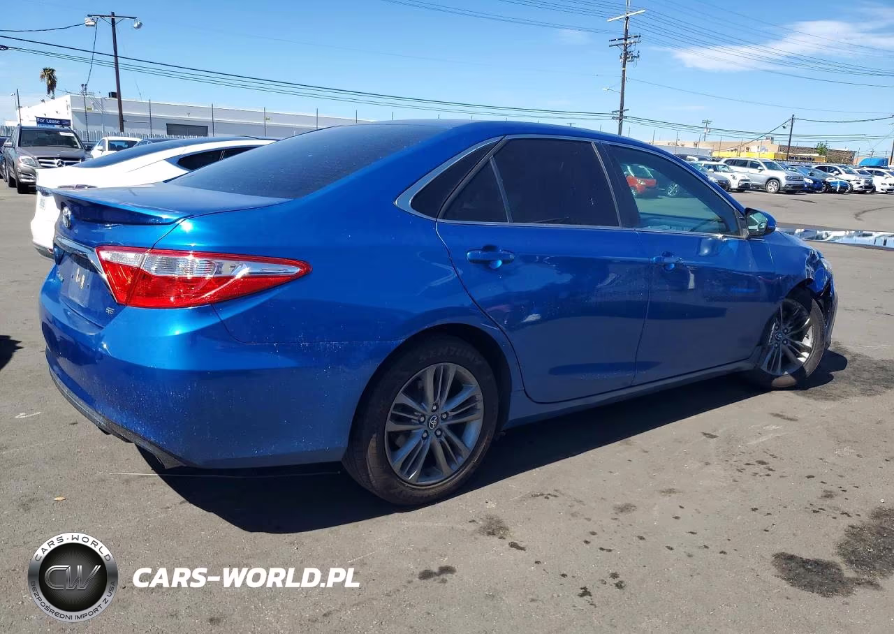 2017 Toyota Camry Se VIN:4T1BF1FK6HU634788 - 3