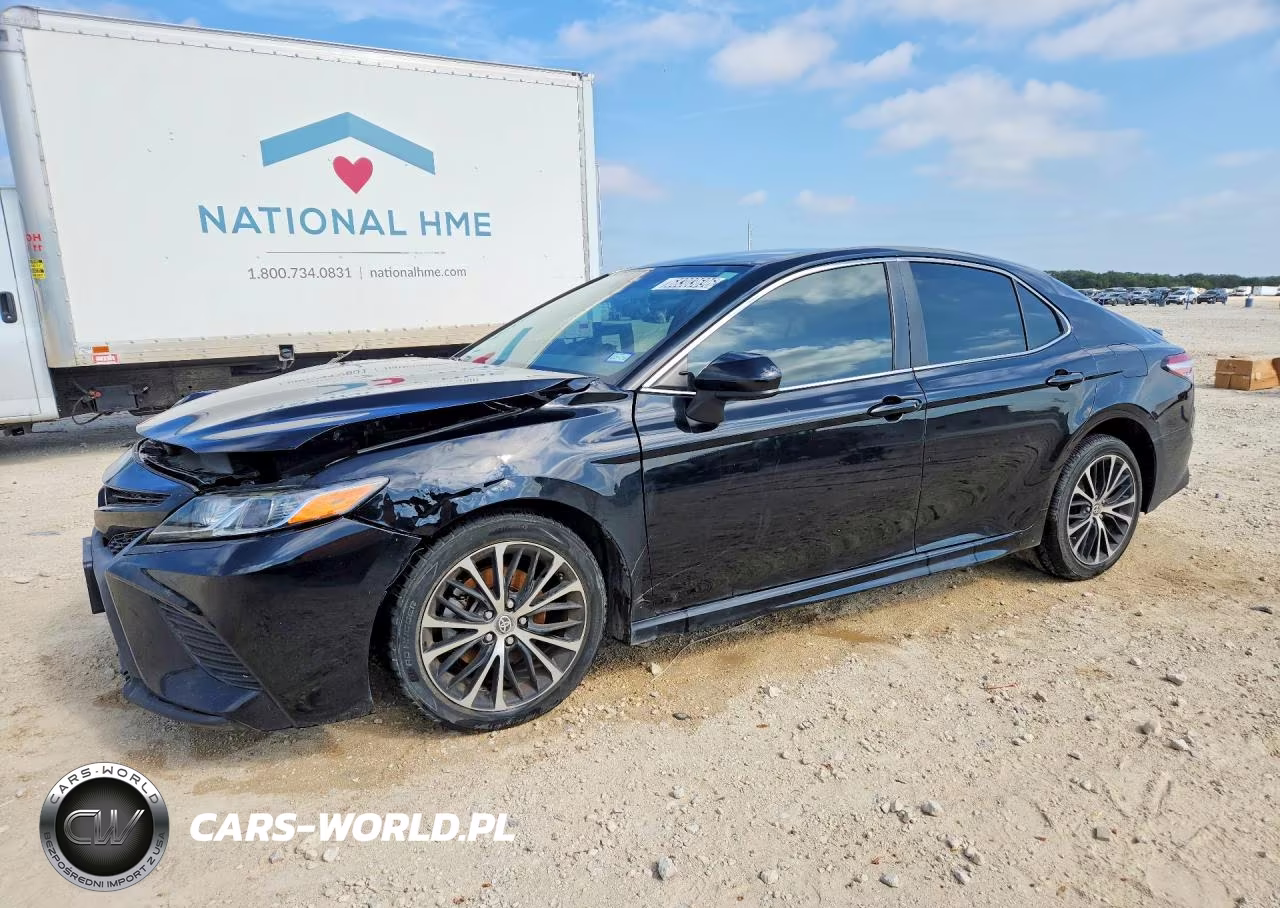 2020 Toyota Camry Se