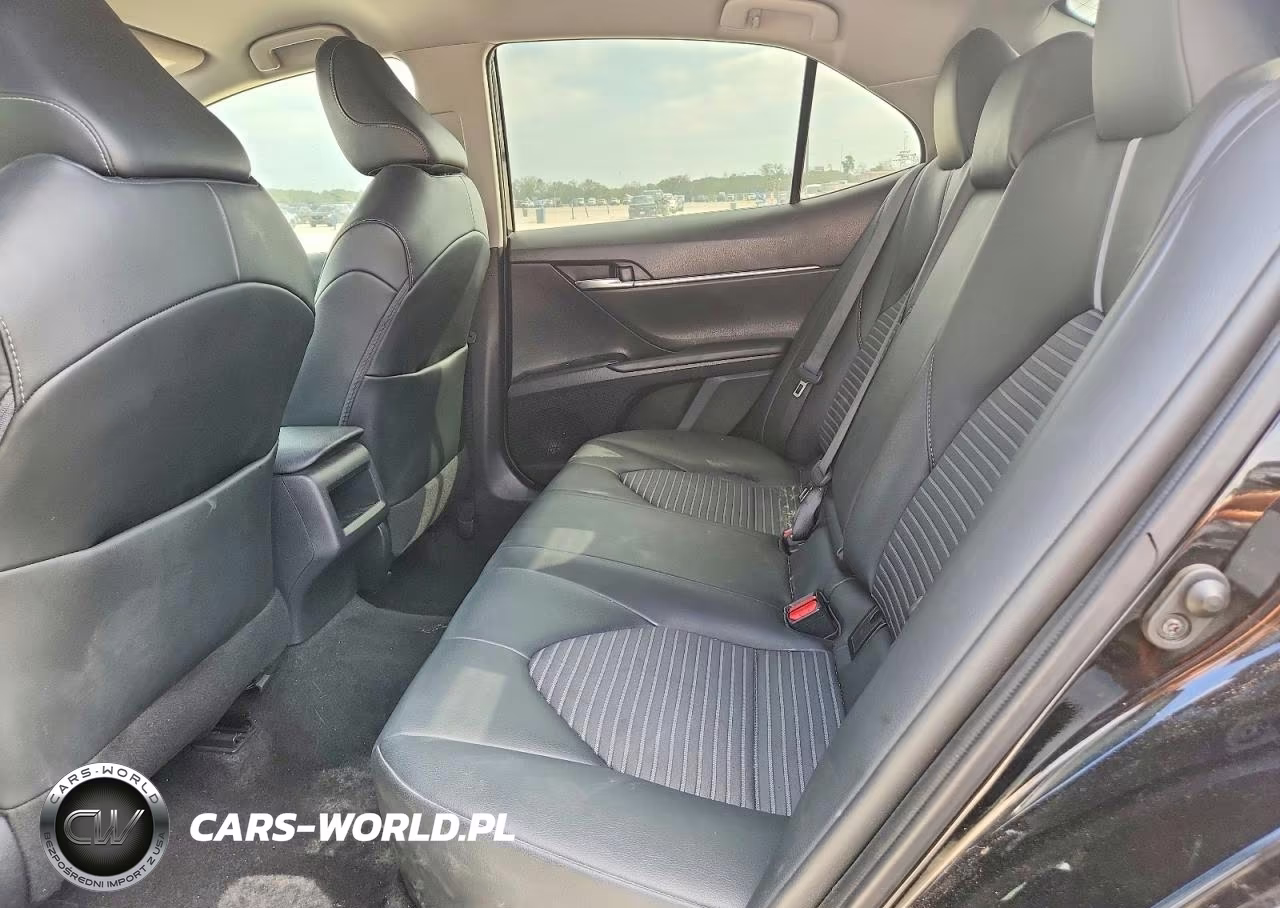 2020 Toyota Camry Se VIN:4T1G11AK9LU952134 - 10