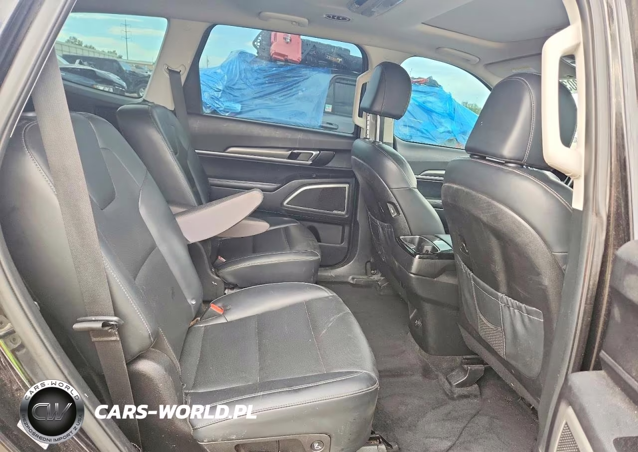 2022 Kia Telluride S VIN:5XYP6DHC3NG228904 - 11