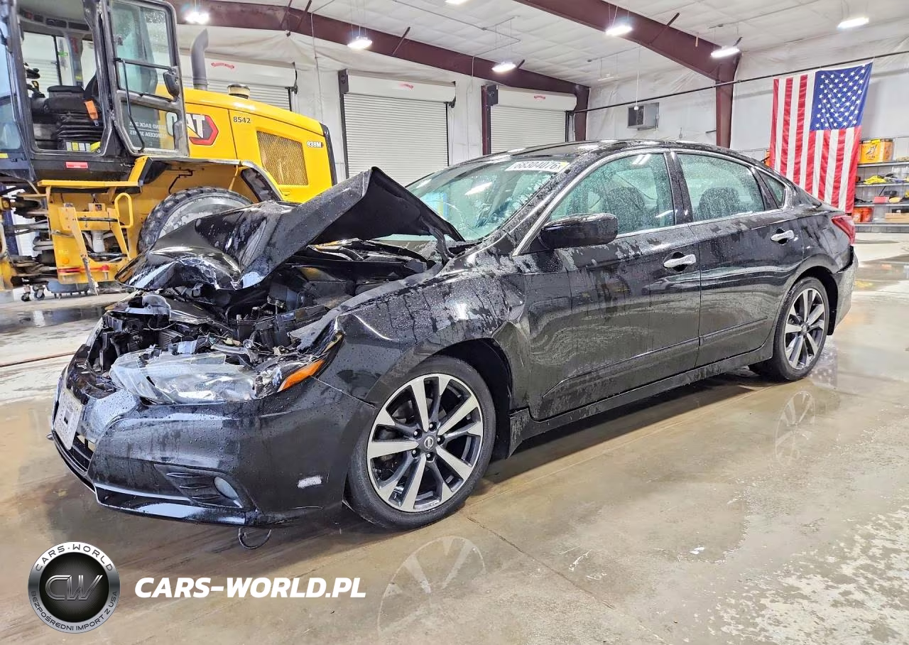 2017 Nissan Altima 2.5 Sr – zdjęcie 1 z 12