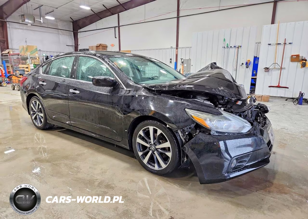 2017 Nissan Altima 2.5 Sr VIN:1N4AL3AP0HC138629 - 4