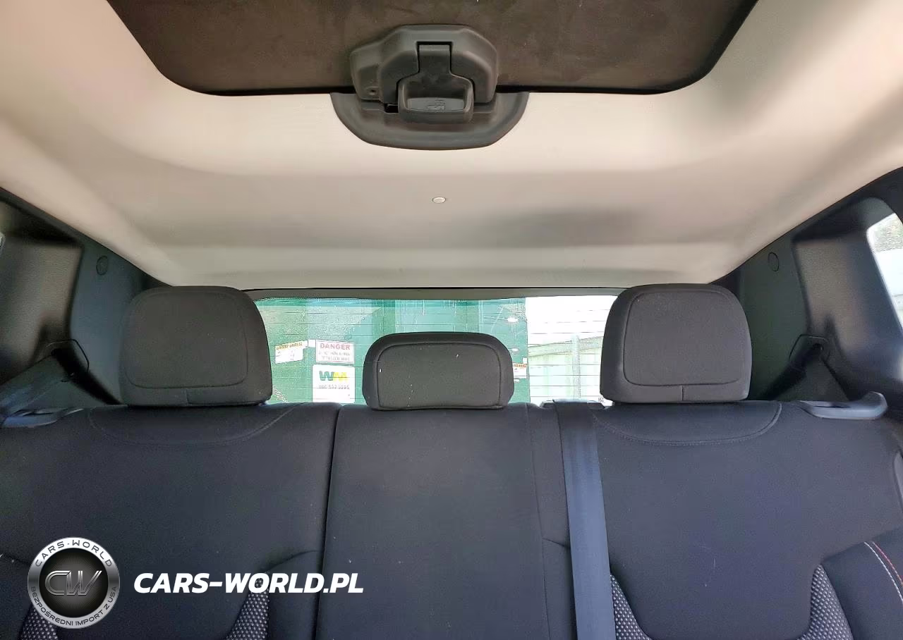 2016 Jeep Renegade Latitude VIN:ZACCJBBW9GPC83672 - 10