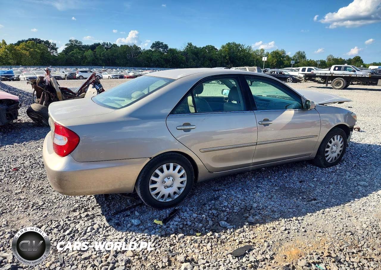 2003 Toyota Camry Xle VIN:4T1BE32K03U169468 - 3